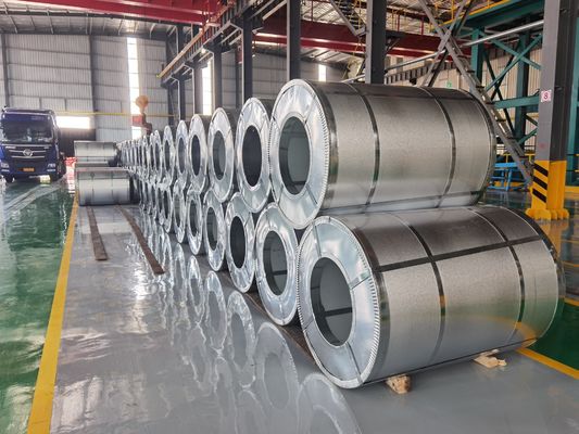 600-1250mm Hot Dip Galvanized Coil ทนทานต่อการกัดกร่อนปกติ / เศร้า / สปังเกิลใหญ่